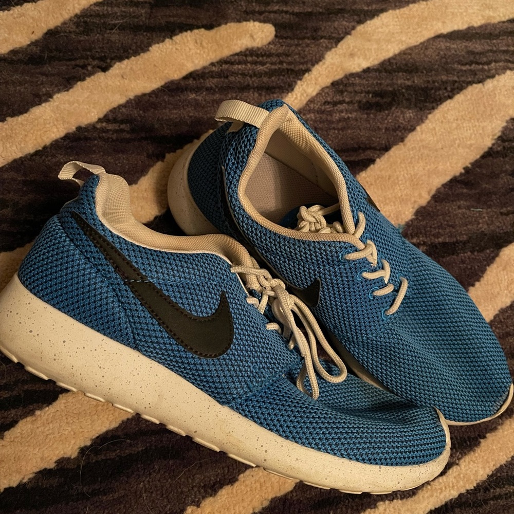 Nike youth blue sneakers. Size 5.5